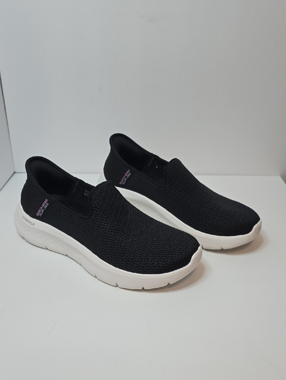 Skechers Black Slip-On Knit Sneakers with White Sole 7.5